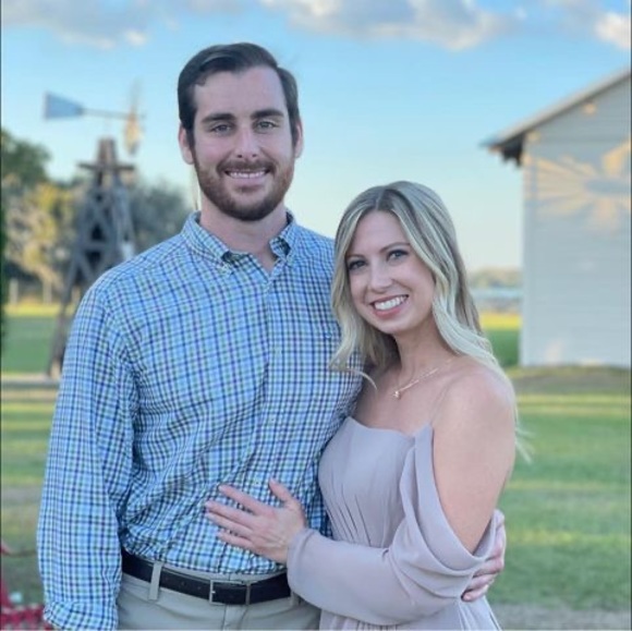 Meet your Posher, Lindsi - Picture 1 of 1